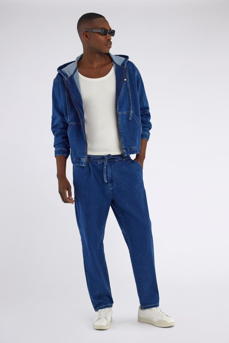 Pánske džínsy voľného strihu