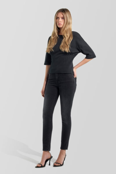 Dámske skinny džínsy skráteného strihu